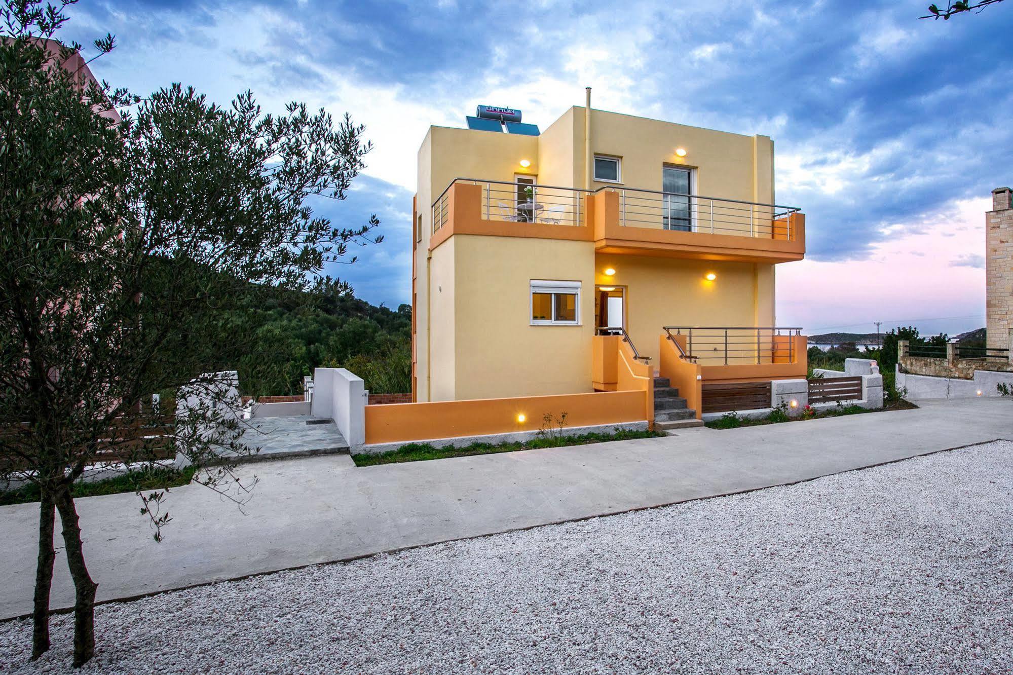 Cyan Icons Villas Tsivaras Экстерьер фото