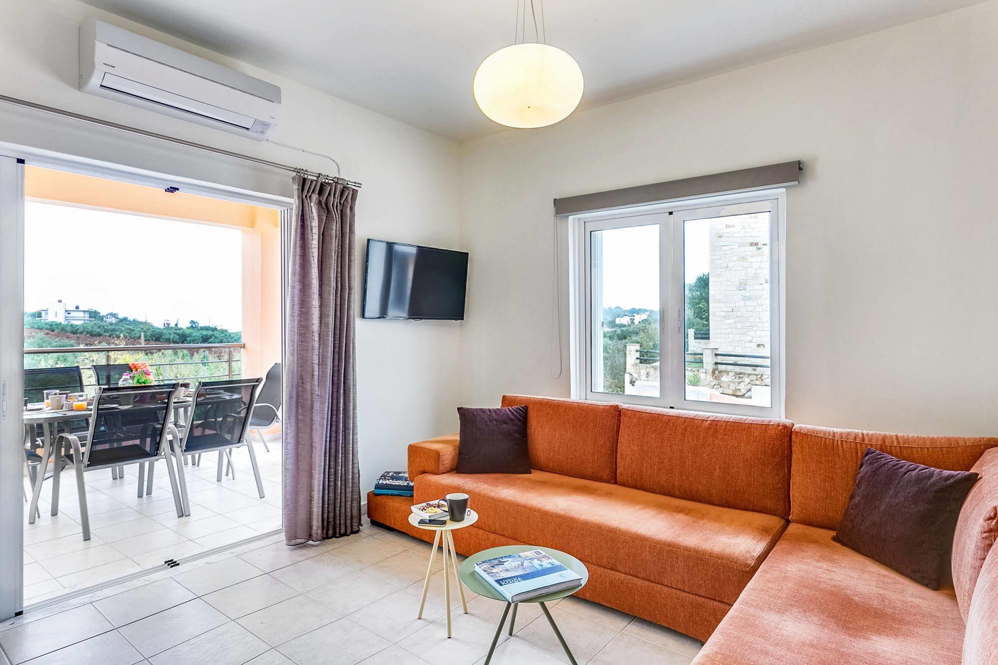 Cyan Icons Villas Tsivaras Экстерьер фото